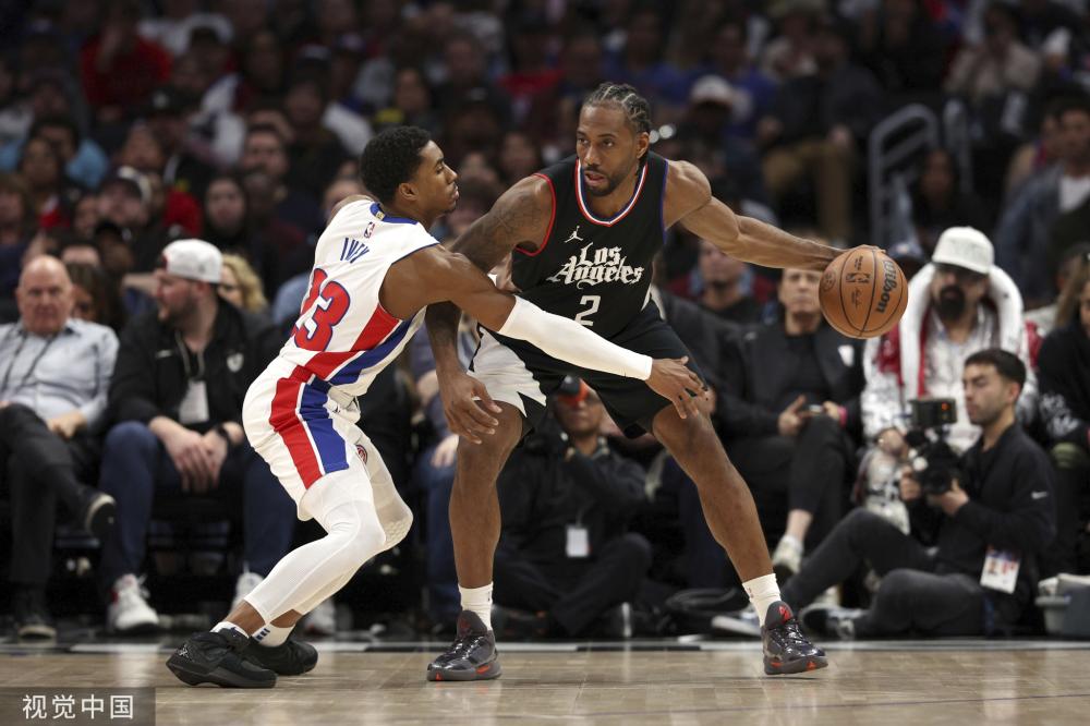 对运动员姿 对运动员姿